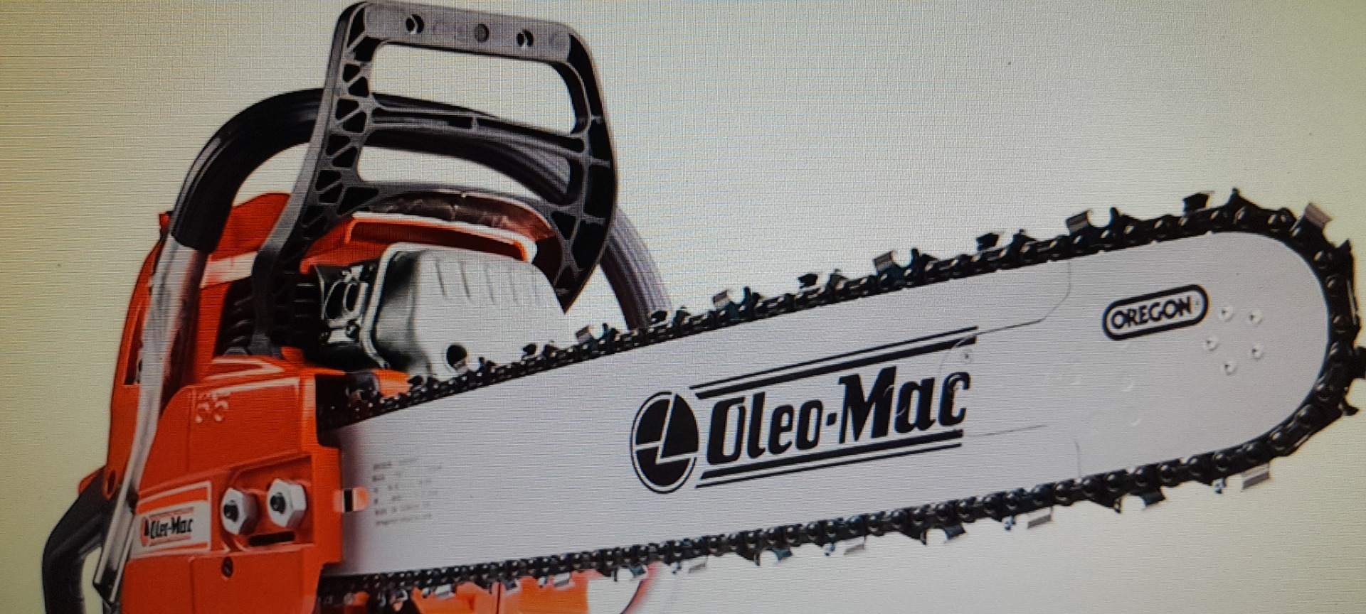 Servis benzínových motorových pil a strunových sekaček Oleo Mac